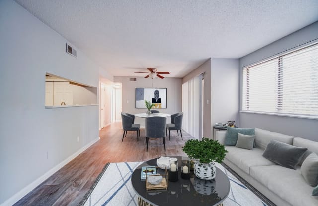 Foxcroft Apartments Gallery 2