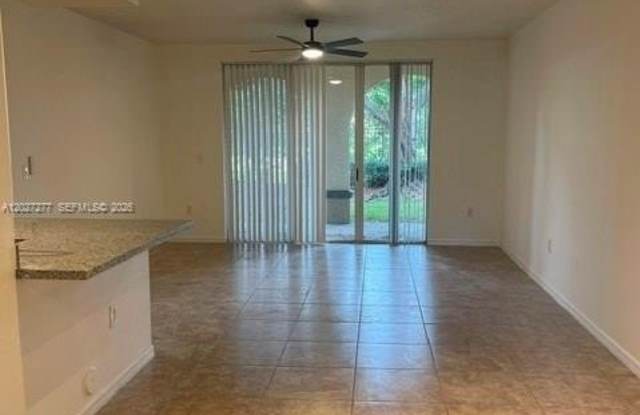 2560 Centergate Dr photos photos