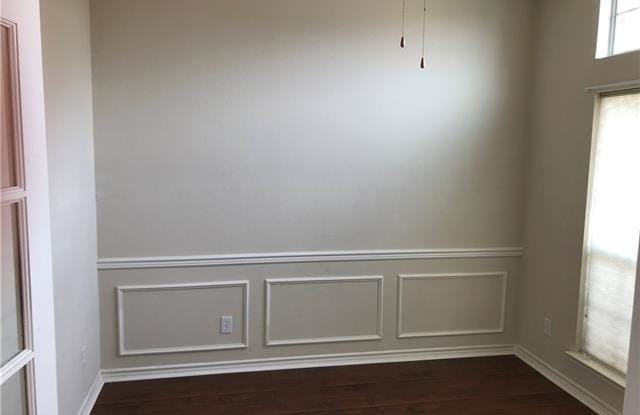 5909 Saddle Club Trail Gallery 2