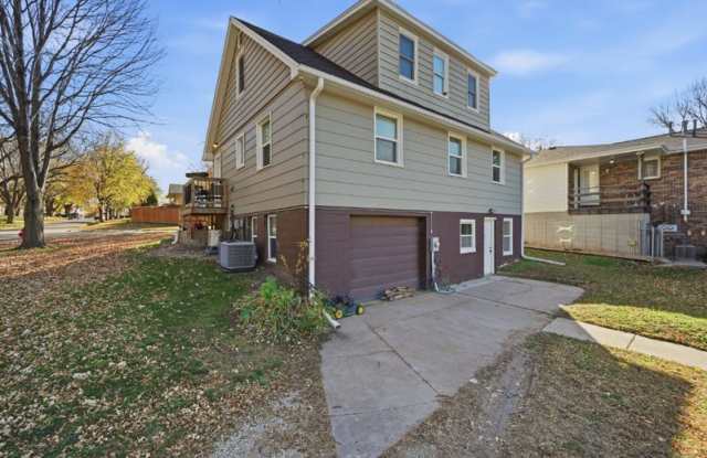 4201 S 52nd St - 4201 South 52nd Street, Lincoln, NE 68506