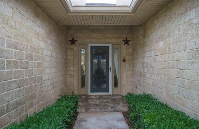 12 Golf House Rd. Gallery 2