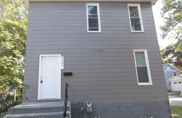 1301 N. Perry St. - 1301 North Perry Street, Davenport, IA 52803