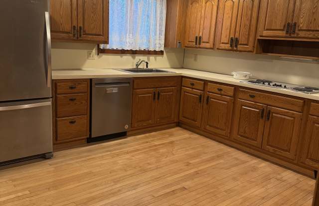 720 Farmington Ave photos photos