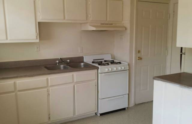 1299 E. Raines Road - 3 photos photos