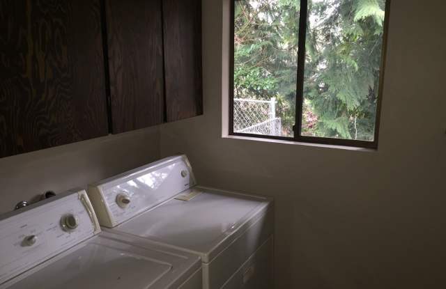 5201 B Beach Drive Gallery 2