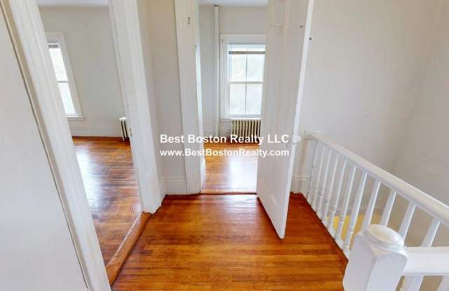 22 Lyle St. Gallery 4