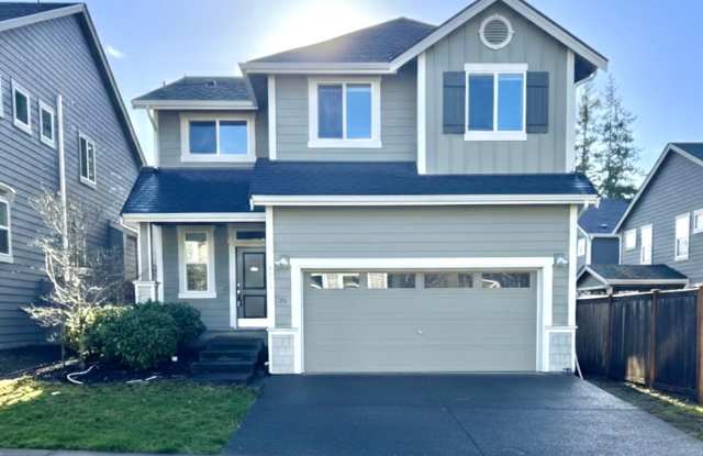 Modern 2017-Built Home with Main-Floor Office, AC  Prime East Hill Location photos photos