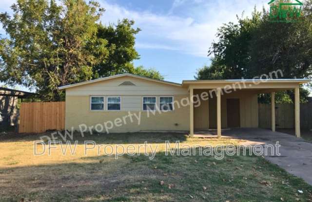 1432 NW Ozmun Ave - 1432 Northwest Ozmun Avenue, Lawton, OK 73507