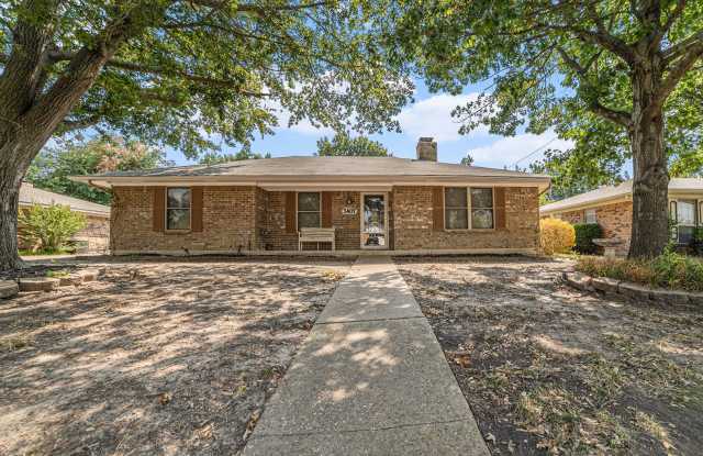 Beautifully crafted 3-2-2 home in the Greenville area. - 3407 Tipps Drive, Greenville, TX 75402