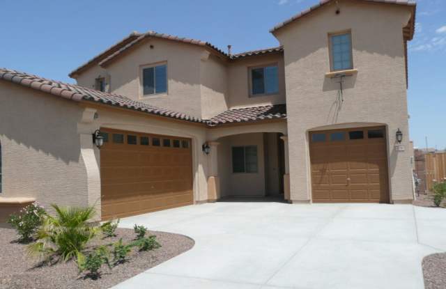 Gorgeous 5 Bd/3 Ba Home in Freeman Farms - 2696 East Lodgepole Drive, Gilbert, AZ 85298