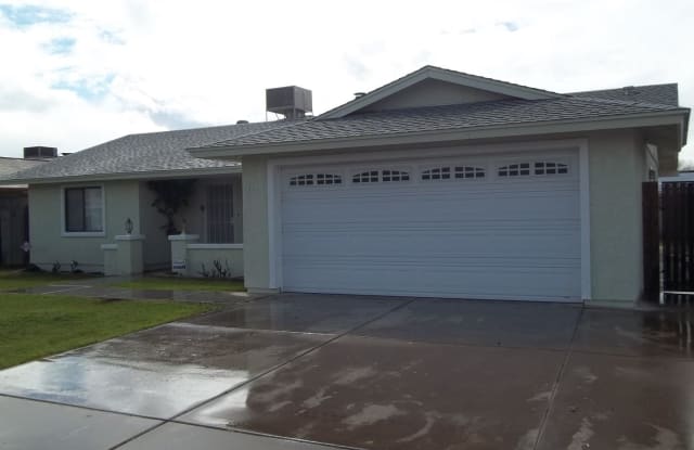1059 E Emerald Ave - 1059 East Emerald Avenue, Mesa, AZ 85204