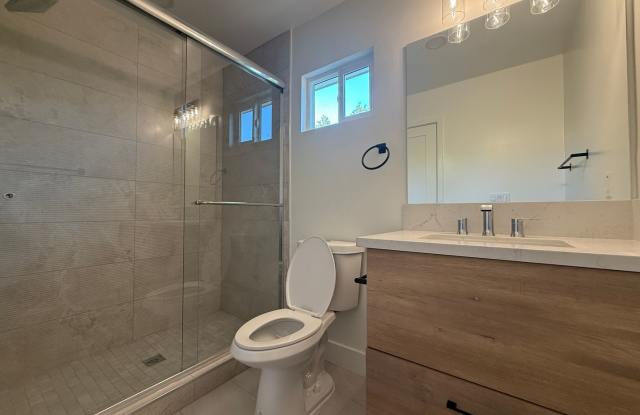 Completely Remodeled!! (2026) 6 Bed / 2 Bath Home Near SDSU – Modern Finishes & Exceptional Back Yard Space Gallery 4