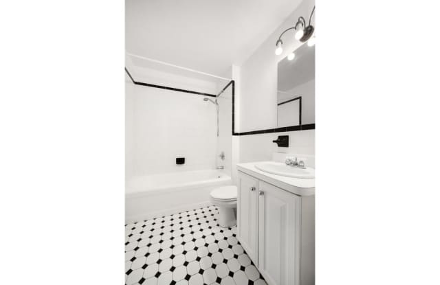 235 E 73rd St Apt 1A Gallery 4