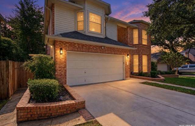 410 Shadowbluff Dr Gallery 2