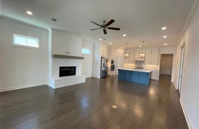 4 Bedroom House in Materra with Fenced Yard photos photos 4 Bedroom House in Materra with Fenced Yard photos photos