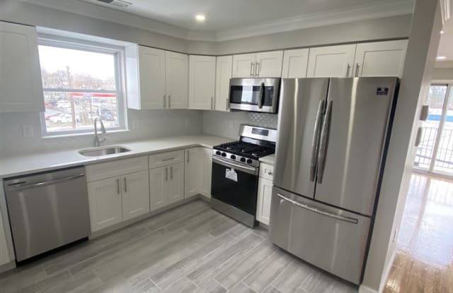 179 ROOSEVELT AVE - 179 Roosevelt Avenue, Jersey City, NJ 07304