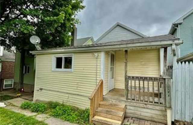82 1/2 Garibaldi - 82 Garibaldi Avenue, Roseto, PA 18013