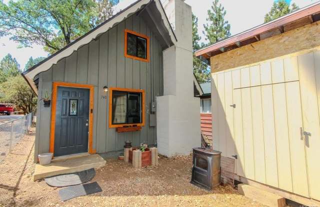 740 Vista Avenue photos photos