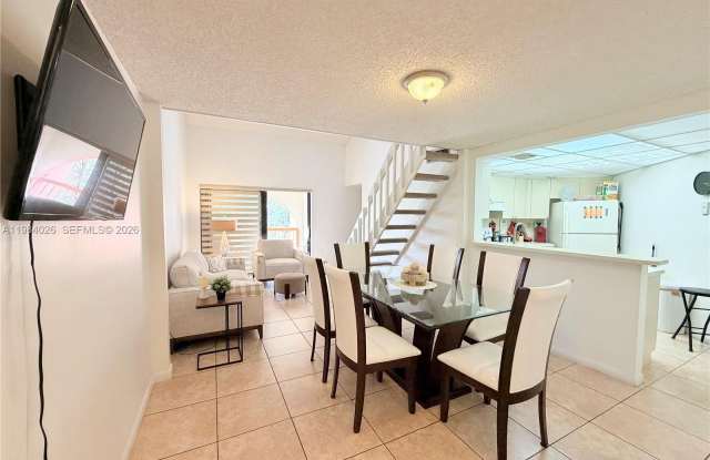 10233 NW 9 ST photos photos