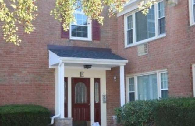 605 Grove St E9 photos photos