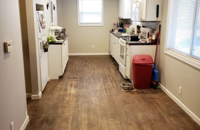 811 Ratone - 811 Ratone Street, Manhattan, KS 66502