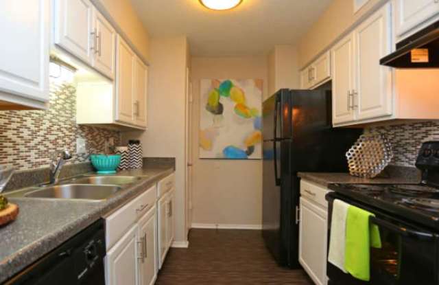11532 Huebner Rd Gallery 1