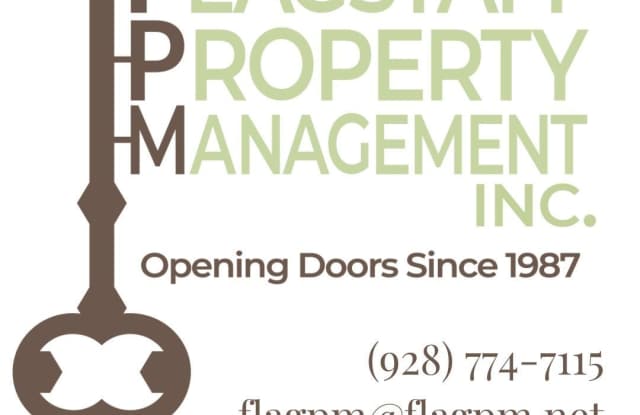 * LEASE PENDING * Spacious 3-Bedroom Townhouse with Main-Level Primary Suite Gallery 3