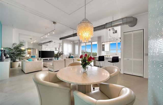 2001 Biscayne Boulevard Gallery 4