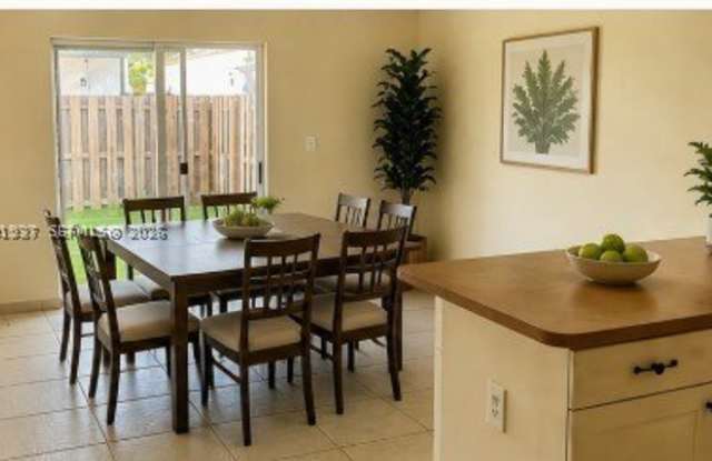 1615 SW 3rd Ct Gallery 4