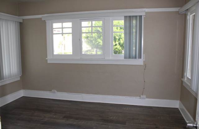 909 Locust Avenue - 915.5 Gallery 2