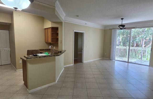 2212 Myrtlewood Cir E Gallery 1