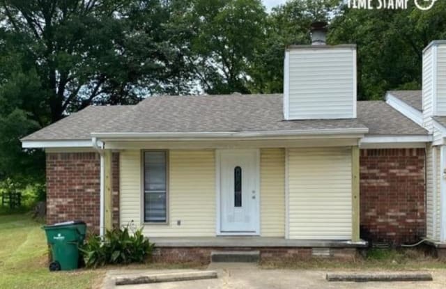109 N Park St B - 109 North Park Street, Cabot, AR 72023