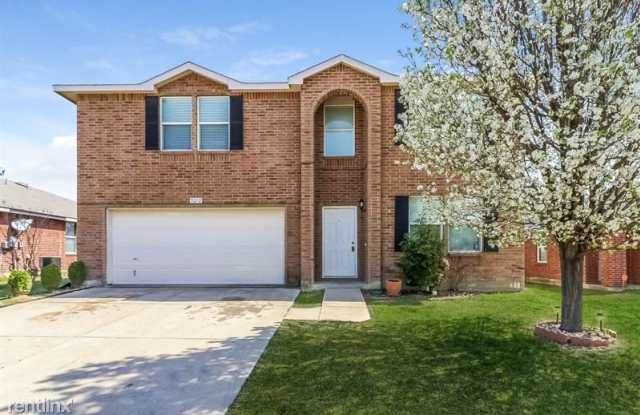 5212 Blue Quartz Rd - 5212 Blue Quartz Road, Fort Worth, TX 76179