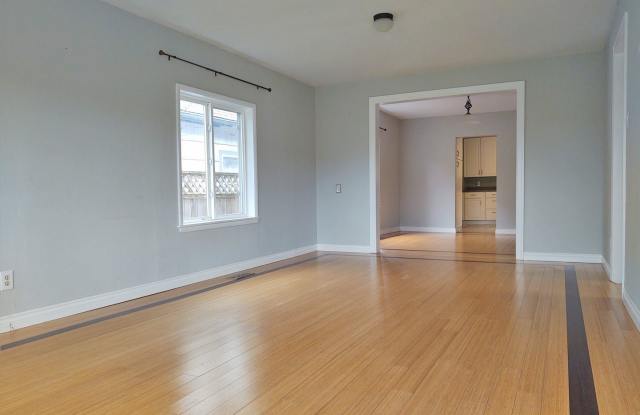 403 S Lafayette Ave Gallery 3