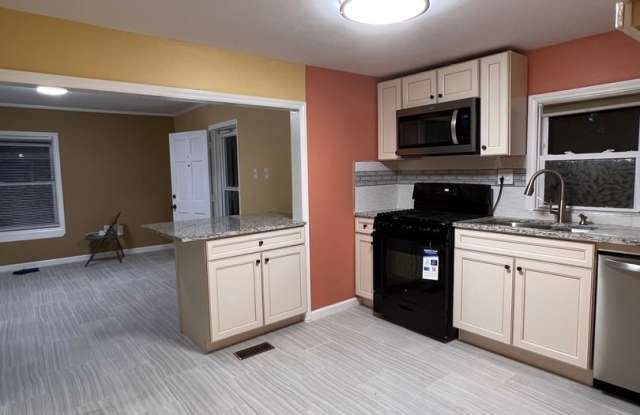 3 Bedroom single family home in Morrisville - 117 Barbee Road, Morrisville, NC 27560