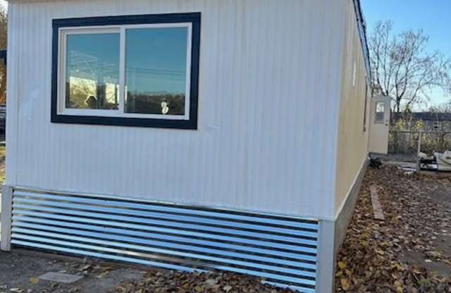 3164 Valley Rd Mobile Hopme for rent - 3164 Valley Road Northeast, Cascade Valley, WA 98837