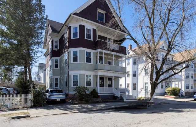 18 Meader Street Gallery 2