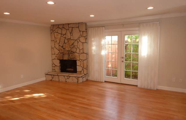 4912 Gardenia Way Gallery 3