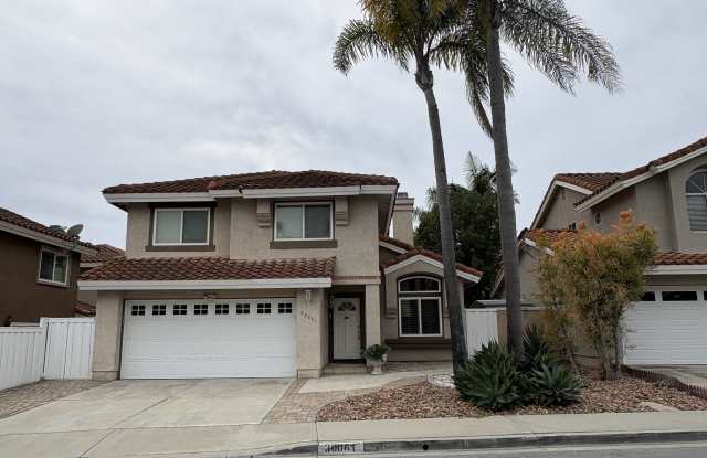 30061 Whitecap photos photos