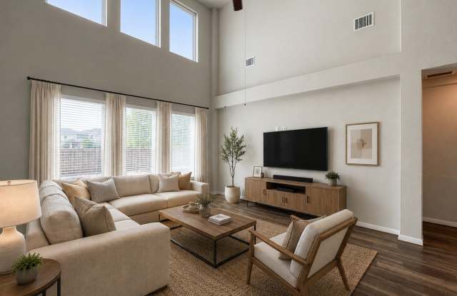 19135 Garibaldi Way Gallery 2