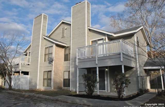 WINDSOR OAKS QUADS photos photos