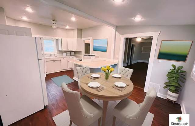 5 bed 2 bath Single Family Home Gallery 4