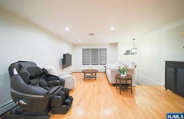 106 E Edsall Boulevard photos photos