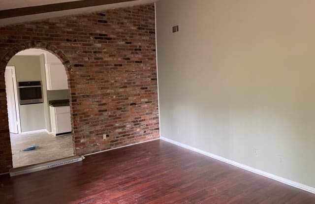 614 Tibet Avenue - 614 Tibet Avenue, Savannah, GA 31406