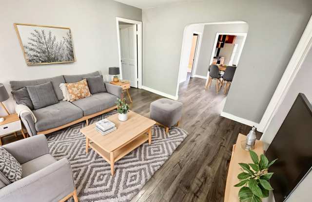 2 bed 2 bath Single family home with a big lot photos photos