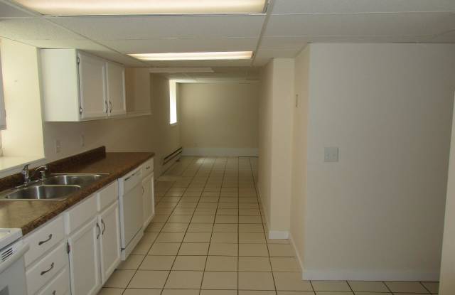 109 E Gorham - Unit 4 Gallery 2