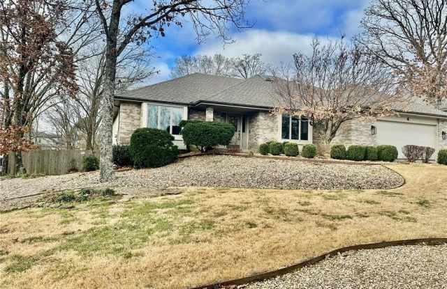 4 Lois LN photos photos 4 Lois LN photos photos