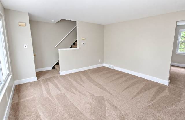 949 SLEEPY HOLLOW ROAD Gallery 1