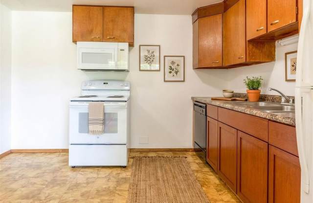 1401 Trailsway Gallery 4