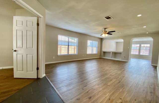 Updated 3/2 in Round Rock!! Gallery 4